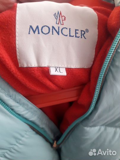 Зимний комбинезон для девочки Moncler