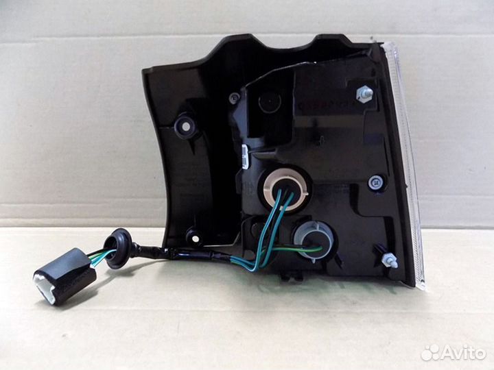 Фонарь задний левый внешний Аутлендер 2 хл XL 10