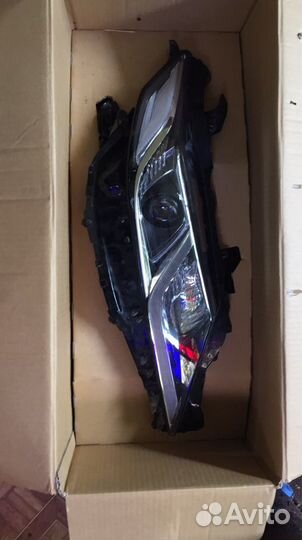 Фара Toyota Camry