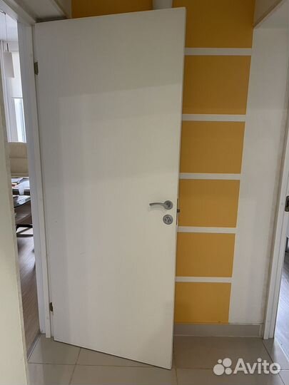 Двери белые крашеные в отличном состоянии
