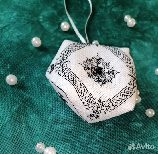 Игольница-бискорню (ручная работа)