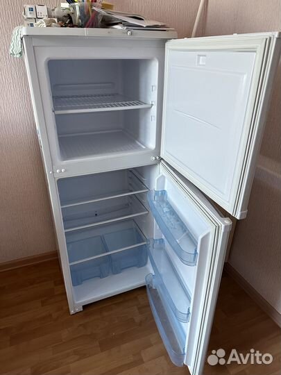 Продаю холодильник Бирюса б/у