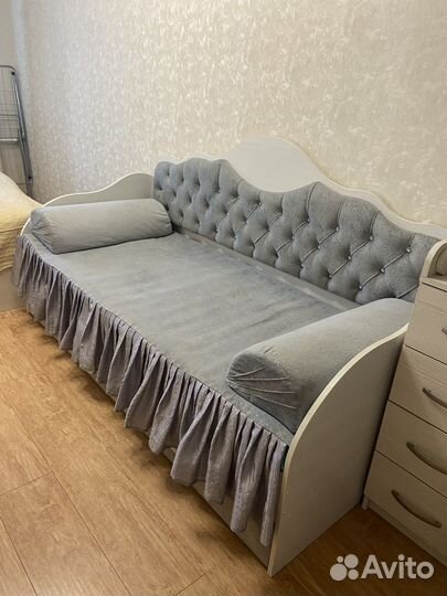 Продается кровать подростковая с матрасом