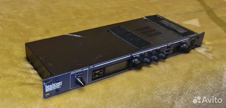 Вокальный процессор Lexicon MX 300