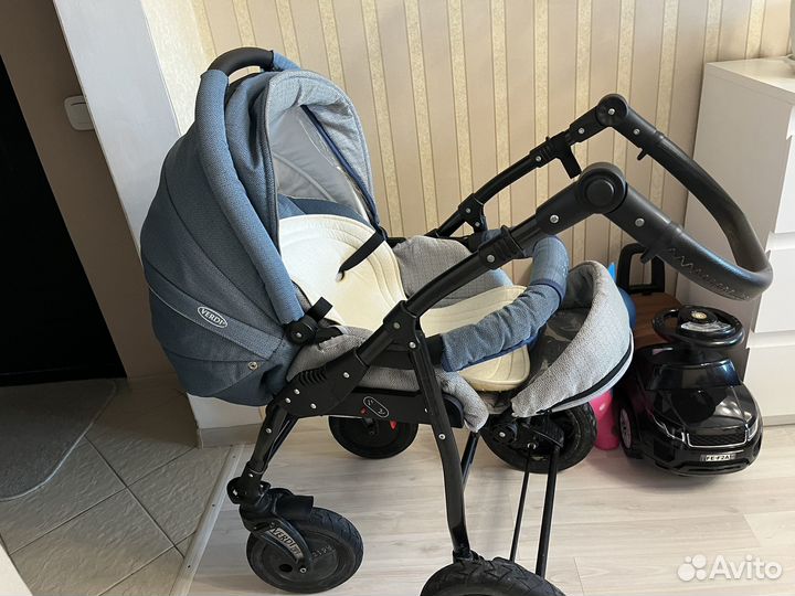 Коляска zippy 3 в 1