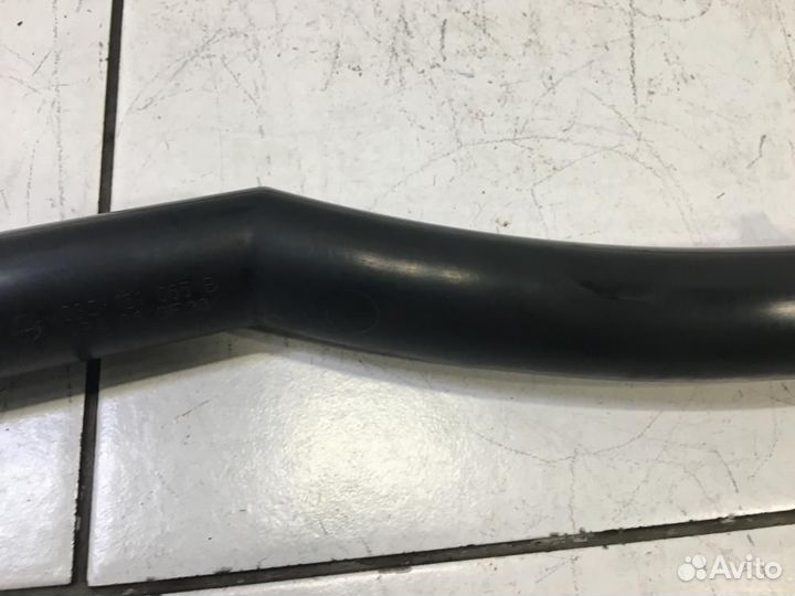 Патрубок Volkswagen Passat B7