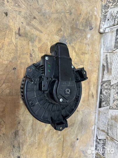 Мотор отопителя Toyota Camry 40