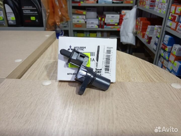 Датчик положения распредвала Mitsubishi Lancer 9