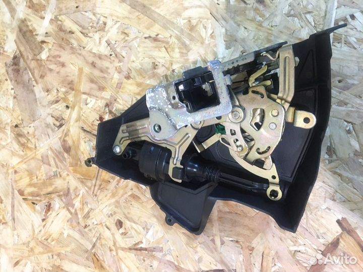 Замок двери w210 avantgarde