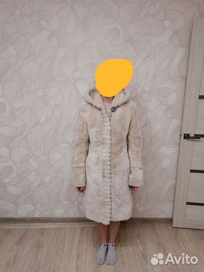 Шуба мутоновая с капюшоном