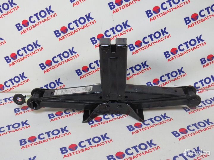 Домкрат mitsubishi pajero IO H66W, H77W, H76W, H72