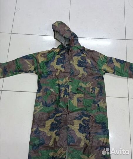 Дождевик-плащ с капюшоном непромокаемый Мультикам