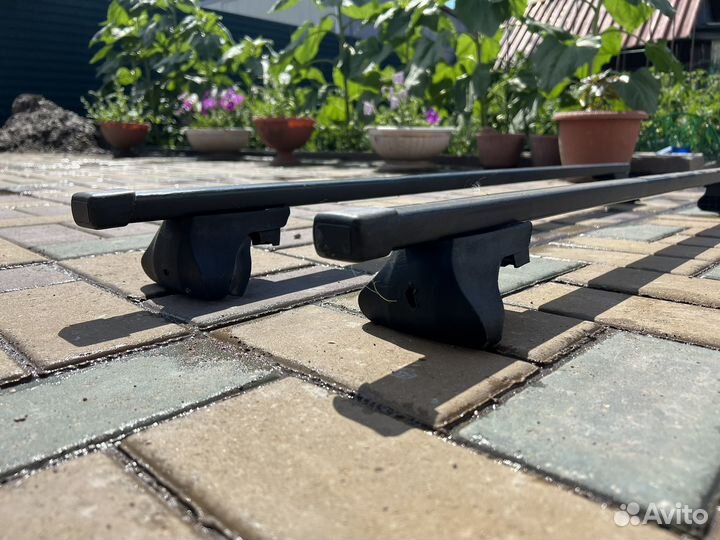 Багажник на рейлинги