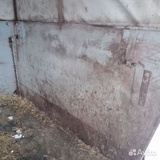 Прицеп коневозка