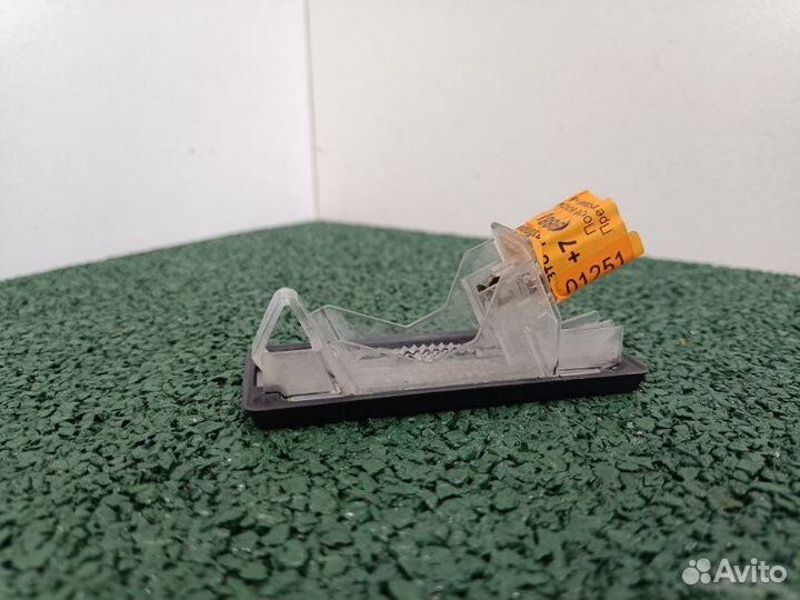 Фонарь подсветки номера Renault Fluence K4M838