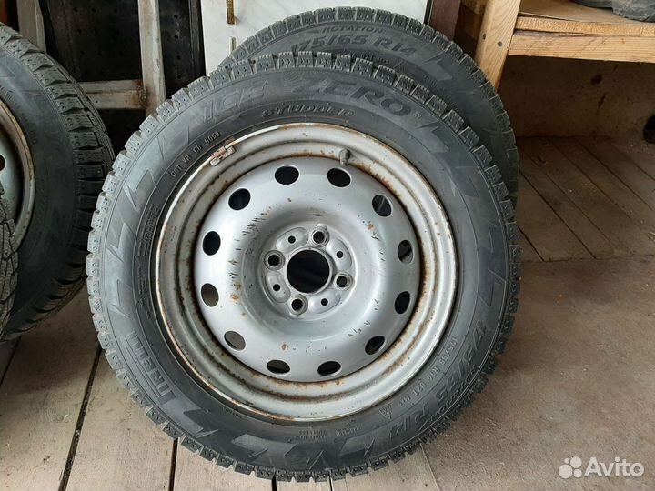 Pirelli Ice Zero 175/65 R14