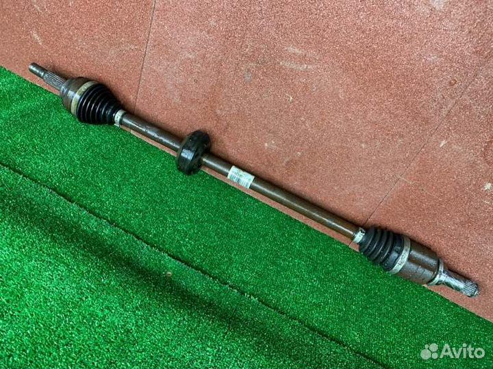 Привод полуось переднего правого колеса Renault