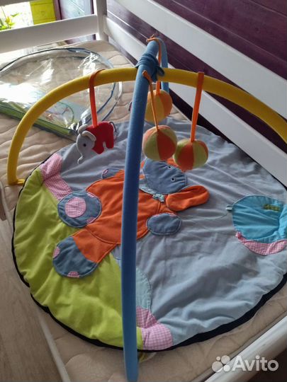 Развивающийся коврик