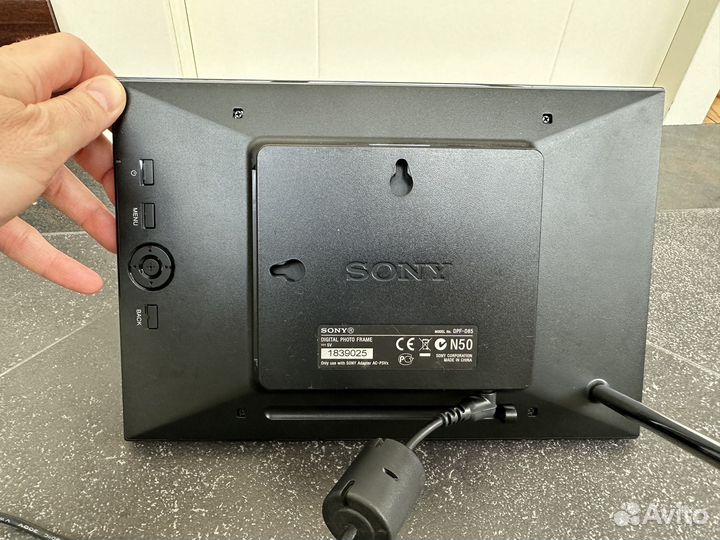 Цифровая фоторамка Sony