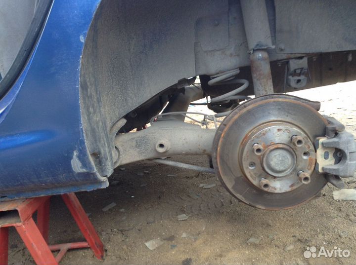 Подрамник,балка для Пежо 307