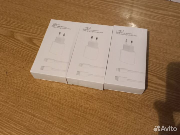 Зарядные устройства iPhone Type C/Lighting