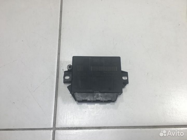 Блок управления парктроником Volkswagen Tiguan 5N1