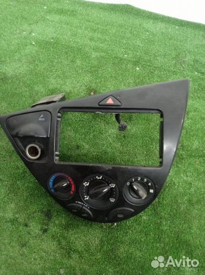 Панель климата Ford Focus Split Port MK1 YS4E 2001