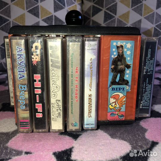 Аудиокассеты + подкассетник