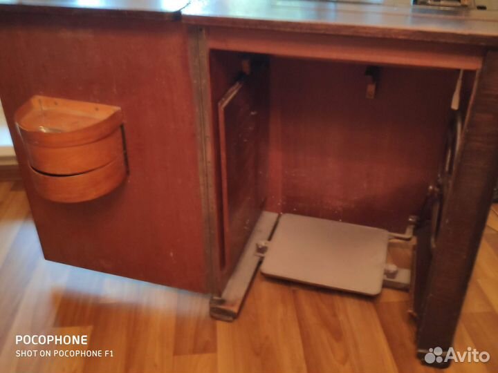 Швейная машина veritas в тумбе