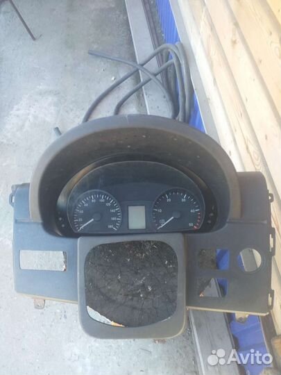 Щиток приборов