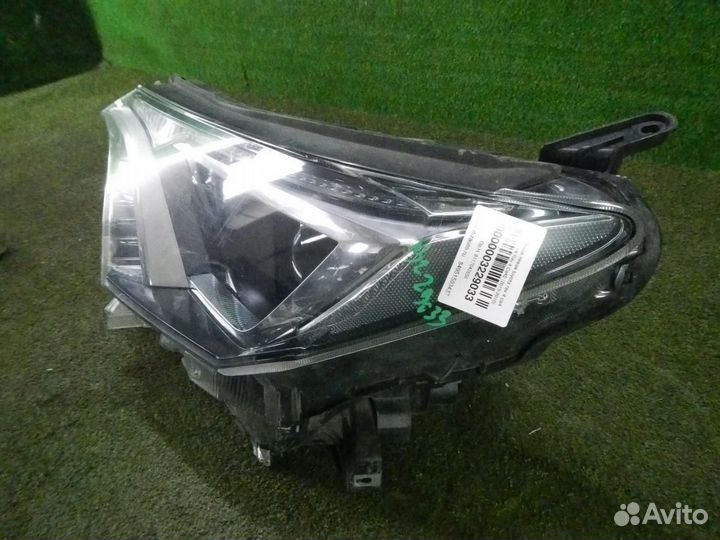 Фара левая Toyota RAV4