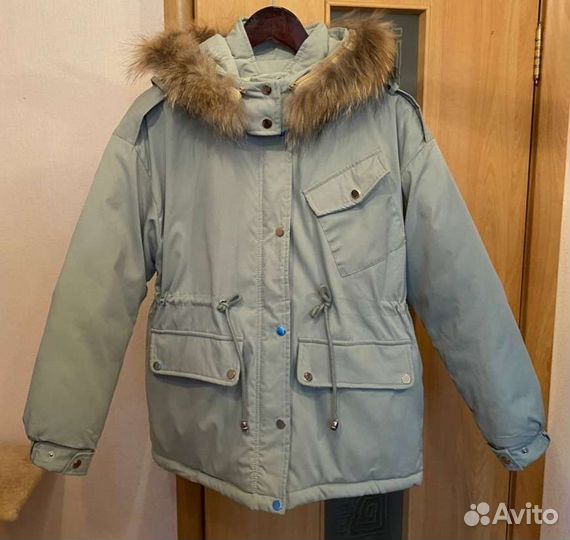 Парка с натуральным мехом 44