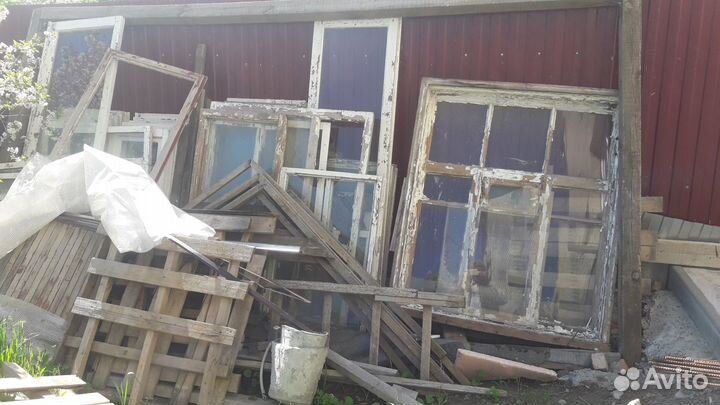 Рама оконная со стеклом