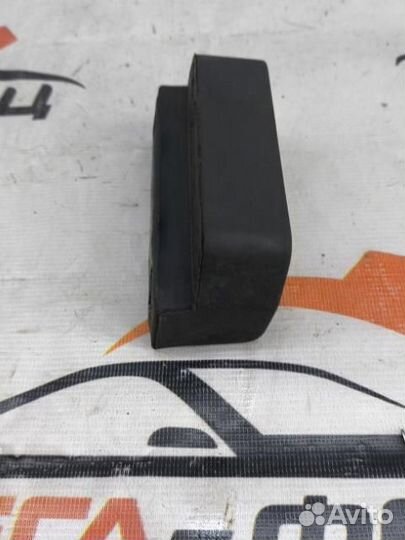 Отбойник двери правый Fiat Ducato фургон (244) 2.3