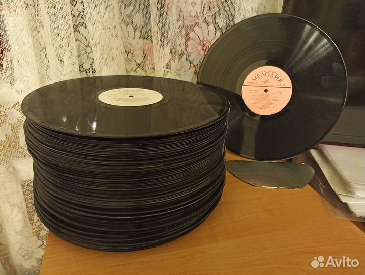 Виниловые пластинки в пути к покупателю