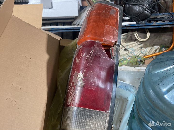 Задние стопари Nissan Datsun pickup