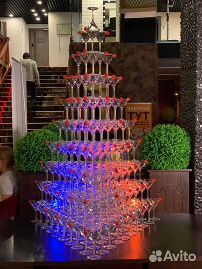 Пирамиды из бокалов.Выездные бары