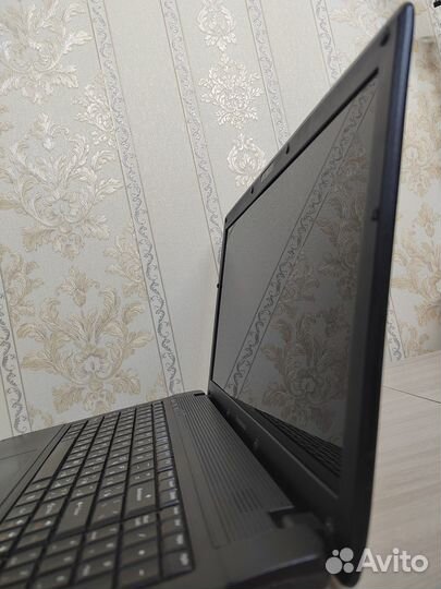 Lenovo 15.6 4x ядерный i3 / ssd/ 6gb ram