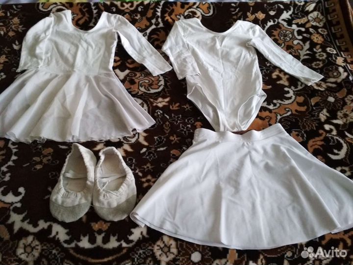 Купальник гимнастический белый