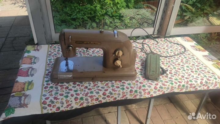 Швейная машинка б/у Тула