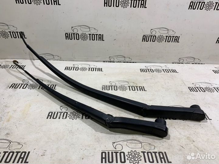 Поводок стеклоочистителя Mazda 6 GH LF 2011