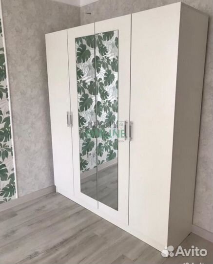 Шкаф распашной