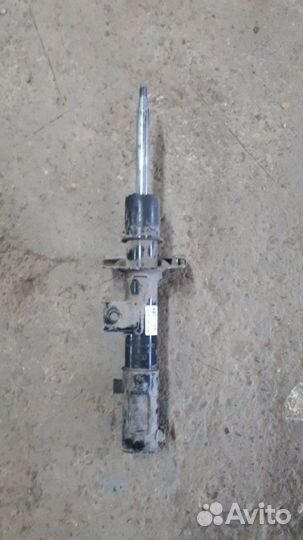 Амортизатор передний левый Hyundai Creta GS