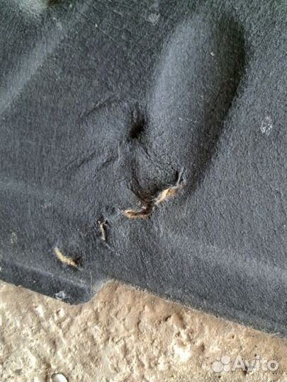 Шумка капота Audi A5