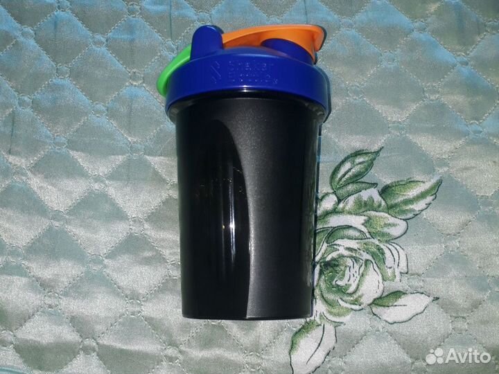 Шейкер для коктейлей, спортивное питание