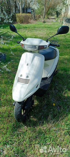 Suzuki address V100