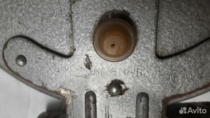 Катушка рыболовная инерционная СССР