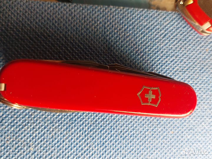 Нож викторинокс swisschamp