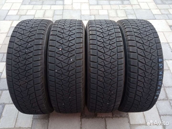 Bridgestone Blizzak DM-V2 225/65 R17