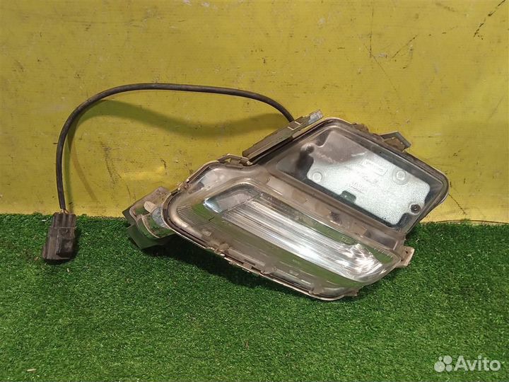 Фара противотуманная правая Volvo XC60 2008